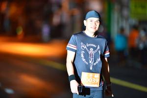 BIB: 0039
                            <button type="button" onclick="openModal(12773066)" class="btn btn-primary btn-sm float-right btn-popup" data-toggle="modal" data-target=".modal-high-quality">
                        <i class="fas fa-shopping-cart"></i> Add to Cart
                    </button>
                                            <button type="button" onclick="isThisMe(12773066, true)" class="btn btn-success btn-sm float-right btn-popup btn-isme hidden" data-toggle="tooltip" data-placement="bottom" title="นี่คือรูปของคุณใช่ไหม คลิกที่นี่เพื่อเอาเข้าอัลบั้ม">
                        <i class="fas fa-plus"></i> Add to album
                    </button>
                    <button type="button" onclick="isThisMe(12773066, false)" class="btn btn-warning btn-sm float-right btn-popup btn-isnotme hidden">
                        <i class="fas fa-ban"></i> Remove from album
                    </button>
